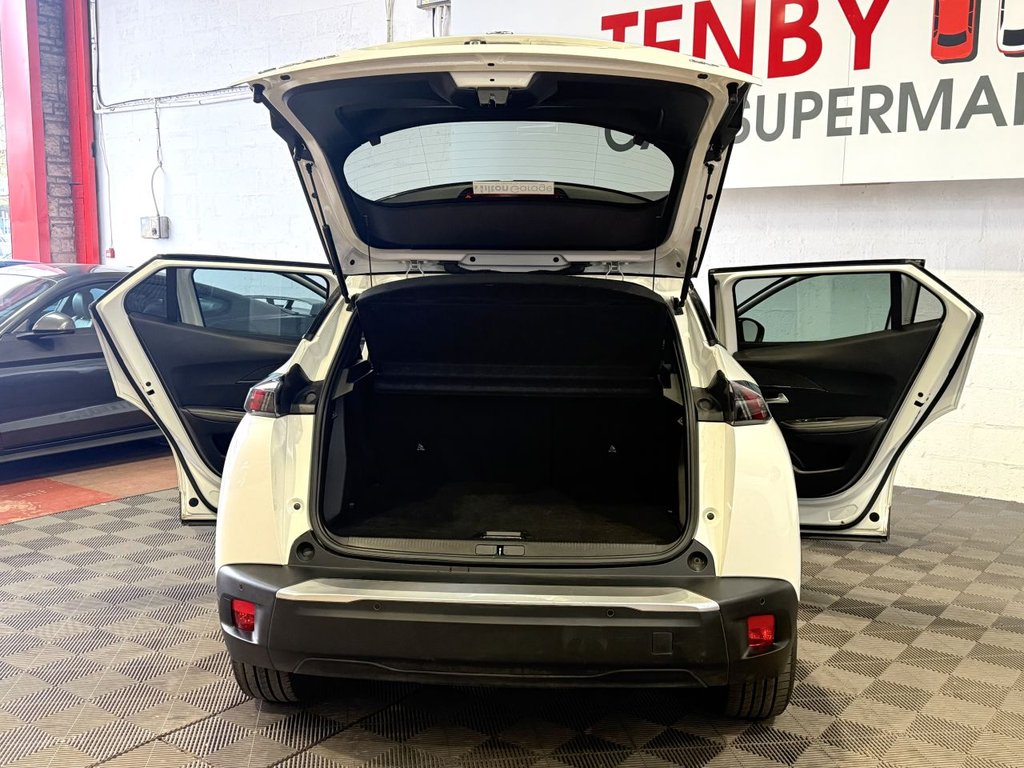 Used Peugeot E-2008 2020 for sale - 77703997: Photo 12