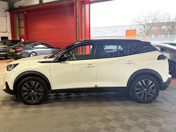 Used Peugeot E-2008 2020 for sale - 77703997: Photo