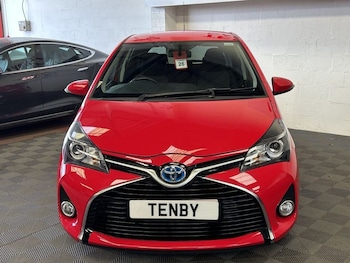 Used Toyota Yaris 2016 for sale - 76023837: Photo 2