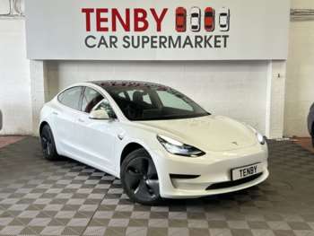 2020 (70) - Standard Range Plus Saloon 4dr Electric Auto RWD (241 bhp)