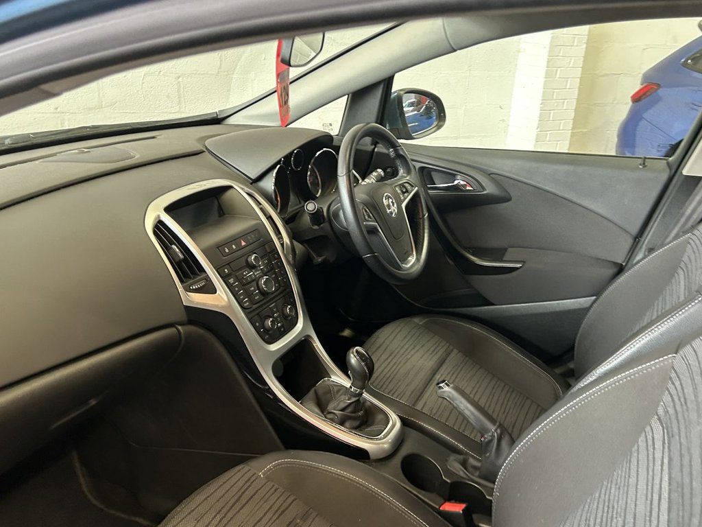 Used Vauxhall Astra 2015 for sale - 76178431: Photo 39