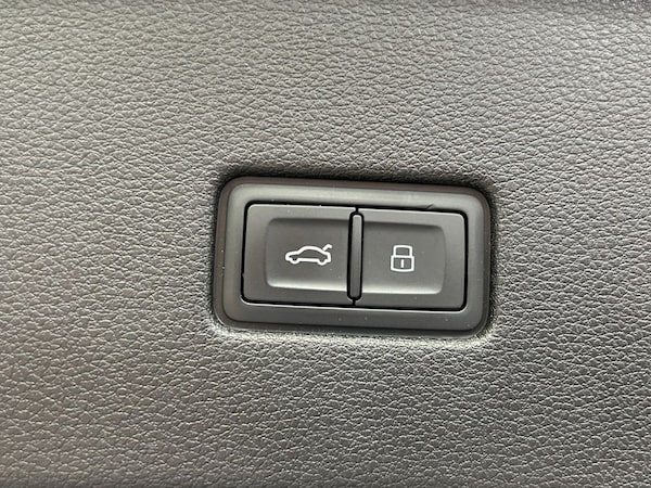 Used Audi RS Q8 2020 for sale - 75559986: Photo 25