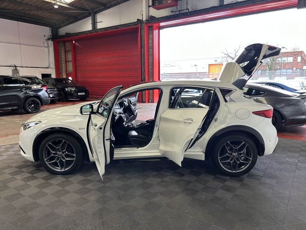 Used Infiniti Q30 2016 for sale - 77621364: Photo 13