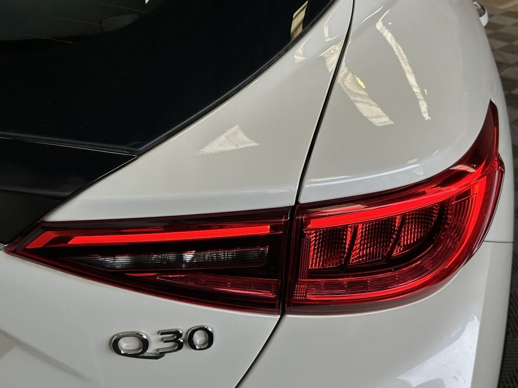 Used Infiniti Q30 2016 for sale - 77621364: Photo 21