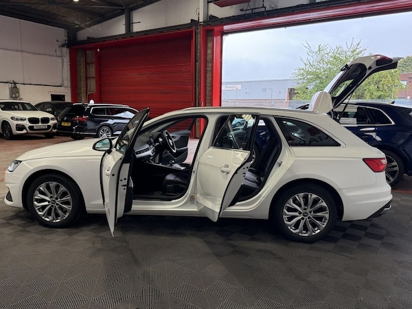 Used Audi A4 Avant 2021 for sale - 75703682: Photo 13