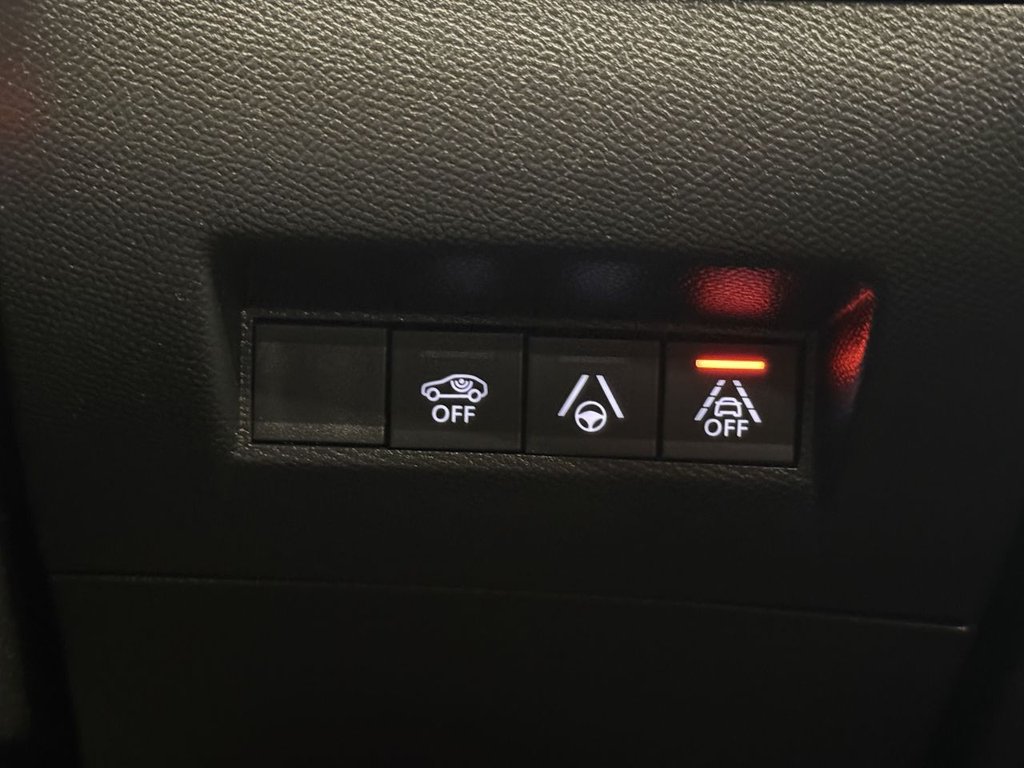 Used Peugeot 2008 2021 for sale - 77976655: Photo 41