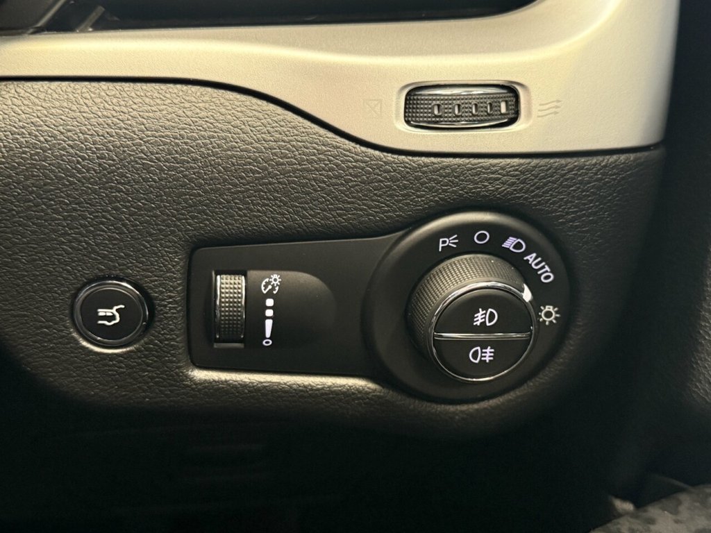 Used Jeep Cherokee 2018 for sale - 77072422: Photo 47