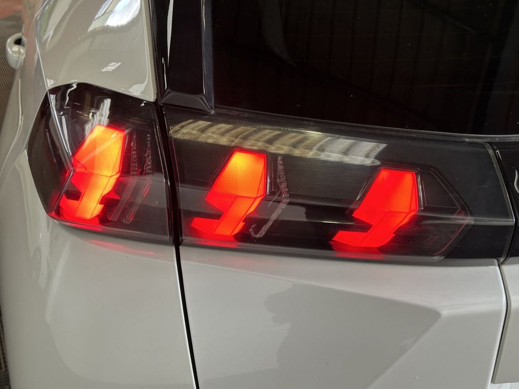 Used Peugeot 2008 2021 for sale - 77557788: Photo 18