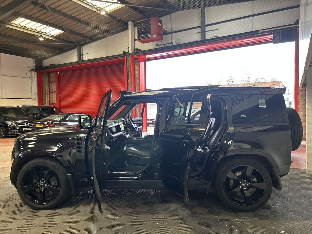 Used Land Rover Defender 2021 for sale - 77065060: Photo 10