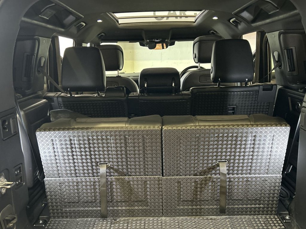 Used Land Rover Defender 2021 for sale - 77065060: Photo 13