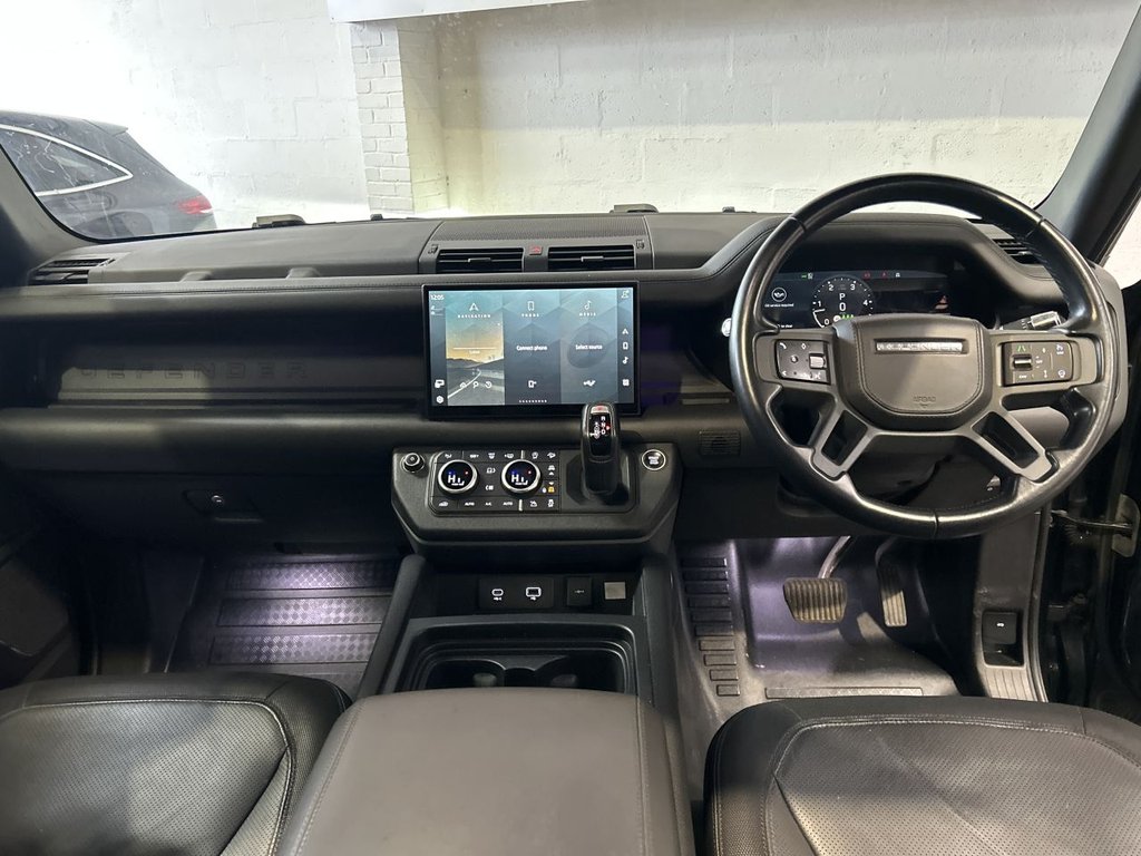 Used Land Rover Defender 2021 for sale - 77065060: Photo 19
