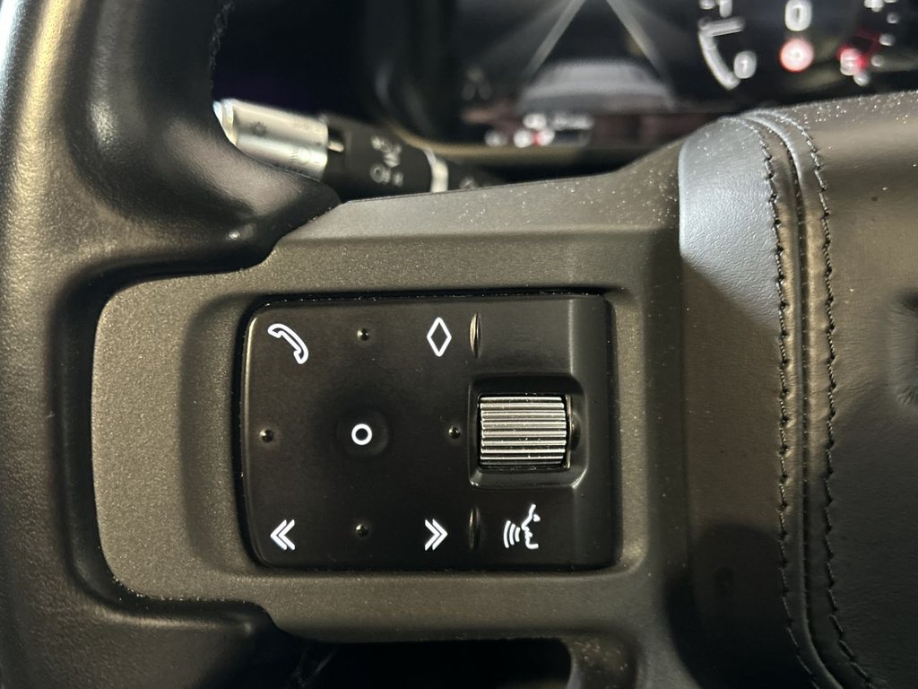 Used Land Rover Defender 2021 for sale - 77065060: Photo 22