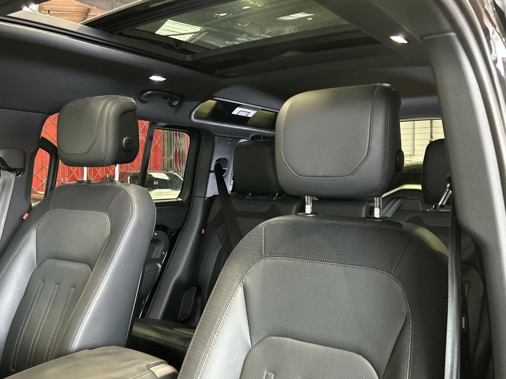 Used Land Rover Defender 2021 for sale - 77065060: Photo 32