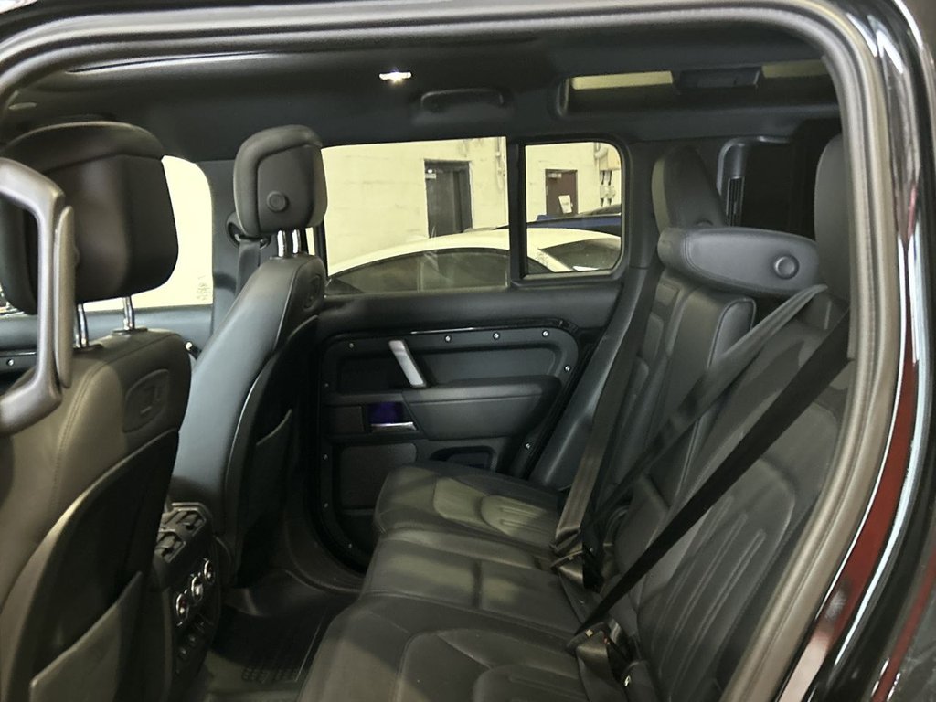 Used Land Rover Defender 2021 for sale - 77065060: Photo 36