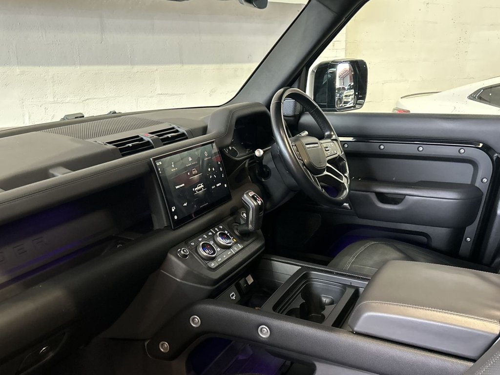 Used Land Rover Defender 2021 for sale - 77065060: Photo 37