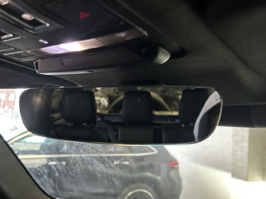 Used Land Rover Defender 2021 for sale - 77065060: Photo 42