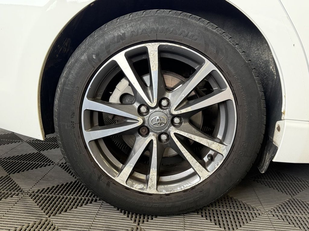 Used Toyota Avensis 2012 for sale - 78068445: Photo 17