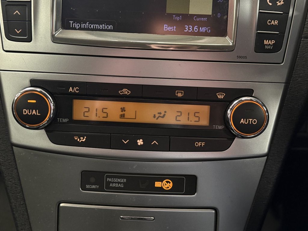 Used Toyota Avensis 2012 for sale - 78068445: Photo 44