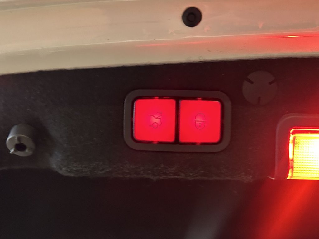 Used Mercedes-Benz C Class 2018 for sale - 77355848: Photo 18