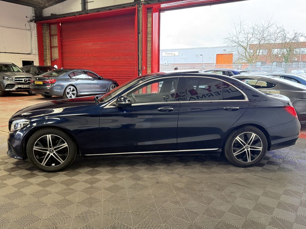 Used Mercedes-Benz C Class 2019 for sale - 77693421: Photo 5