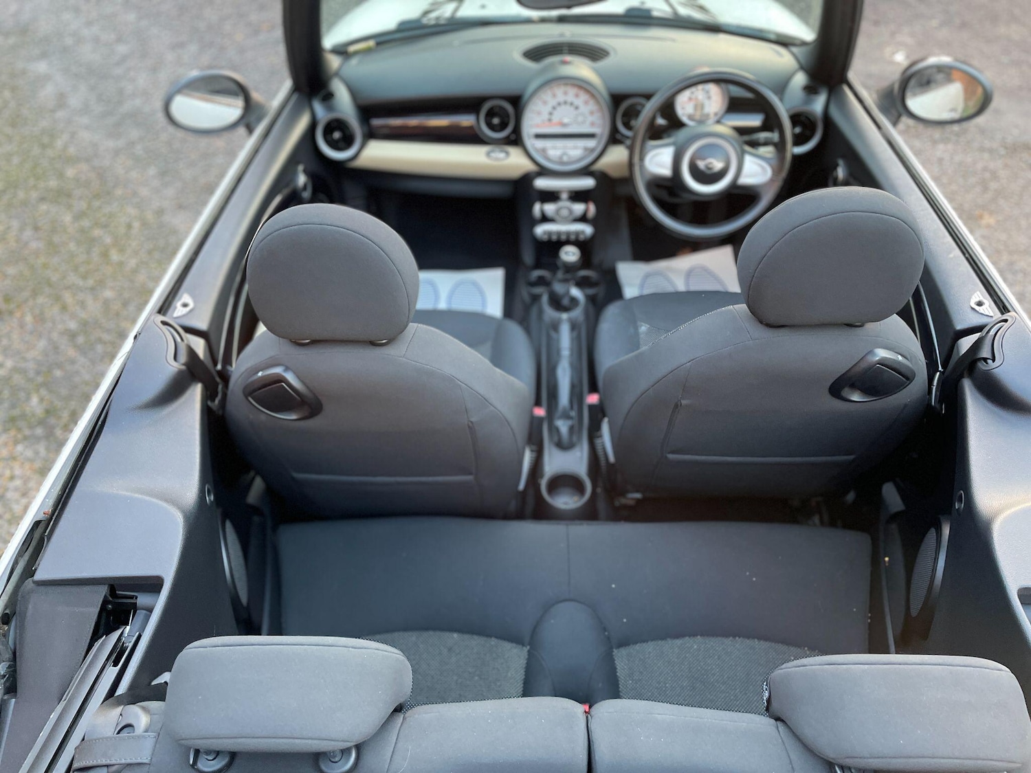 Used MINI Convertible 2009 for sale - 76952785: Photo 15