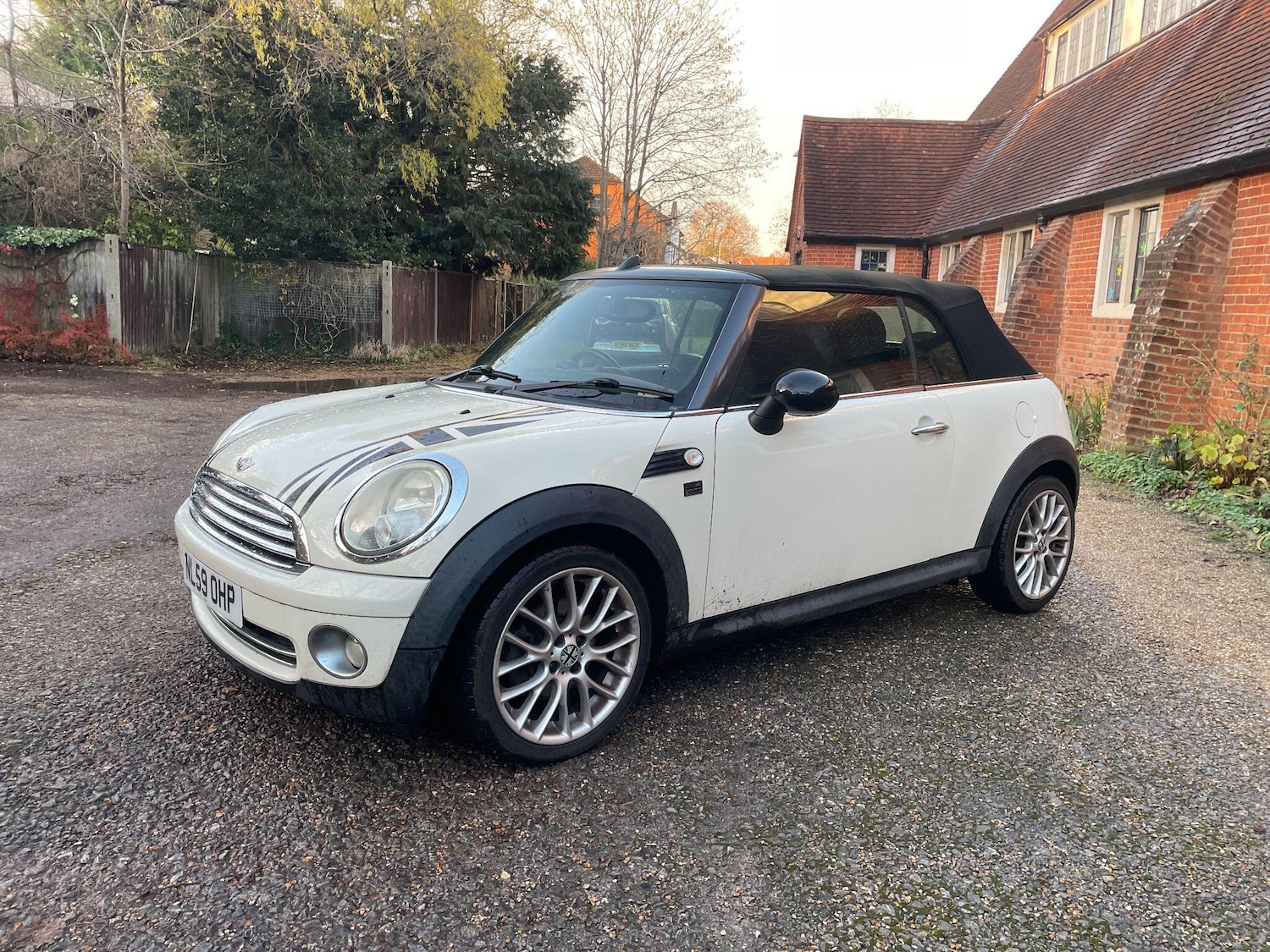 Used MINI Convertible 2009 for sale - 76952785: Photo 18