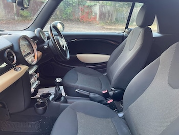 Used MINI Convertible 2009 for sale - 76952785: Photo