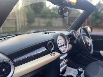 Used MINI Convertible 2009 for sale - 76952785: Photo