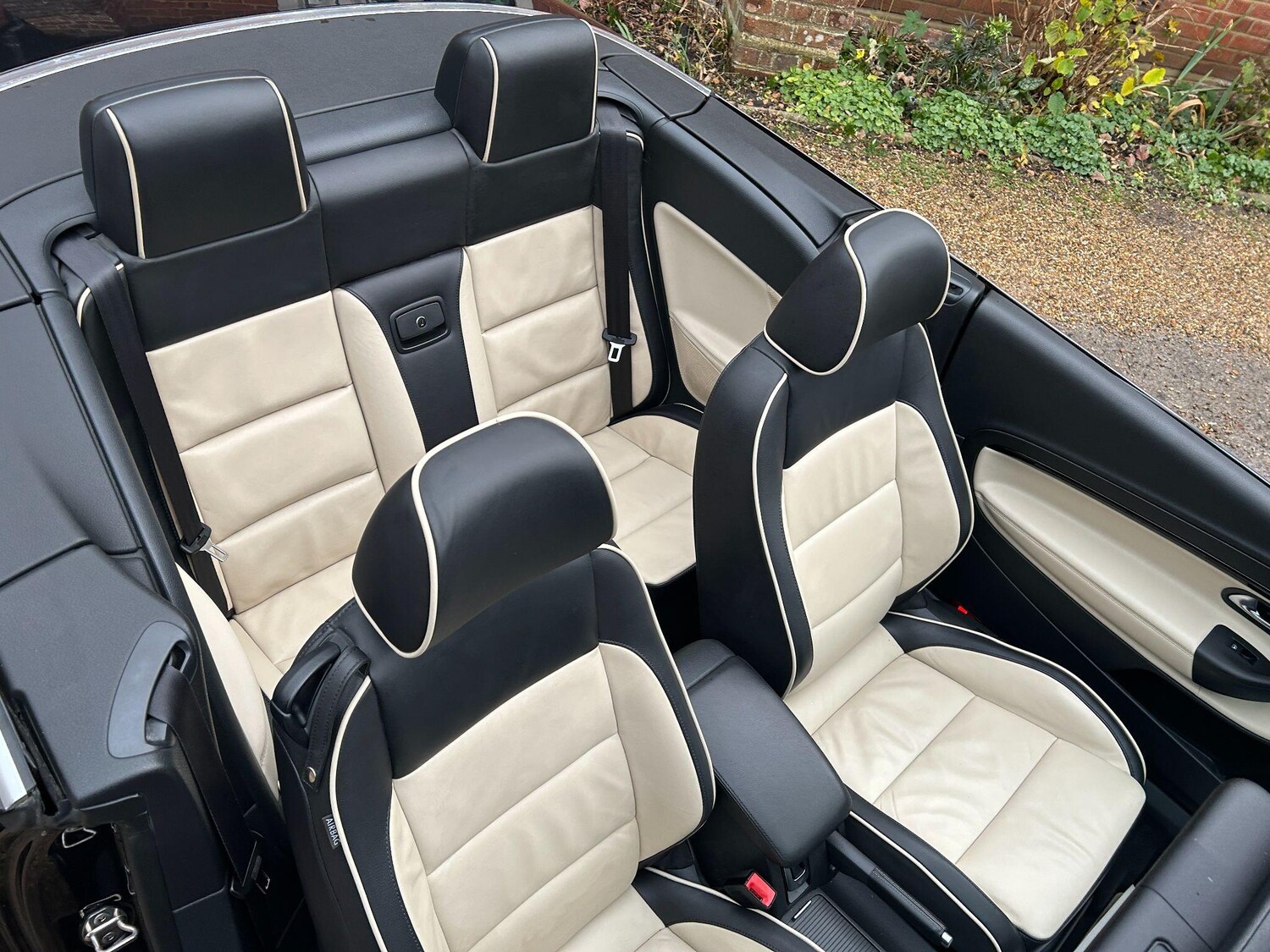 Used Volkswagen EOS 2010 for sale - 76866311: Photo 11