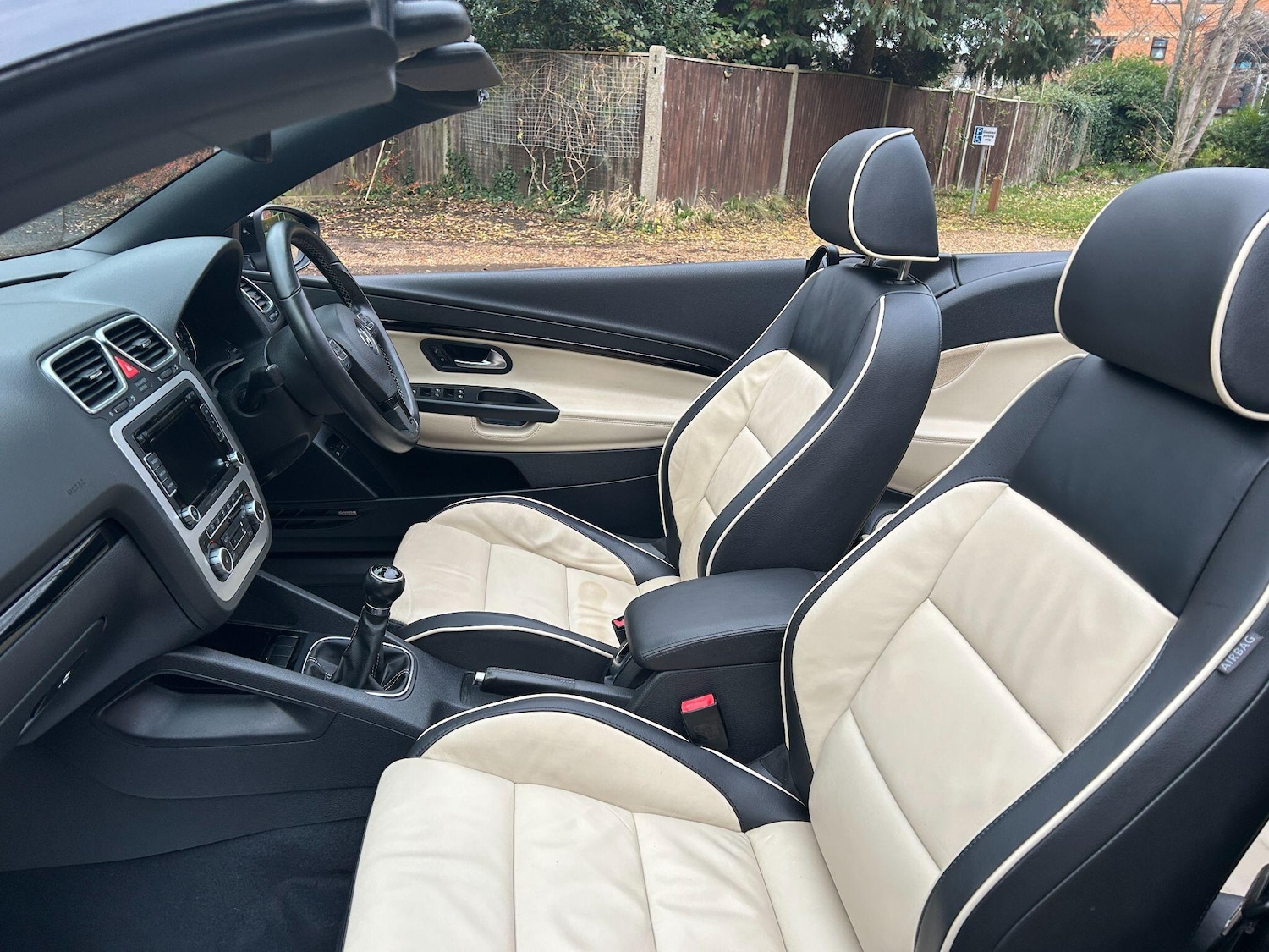 Used Volkswagen EOS 2010 for sale - 76866311: Photo 3