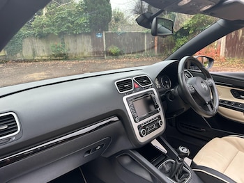 Used Volkswagen EOS 2010 for sale - 76866311: Photo