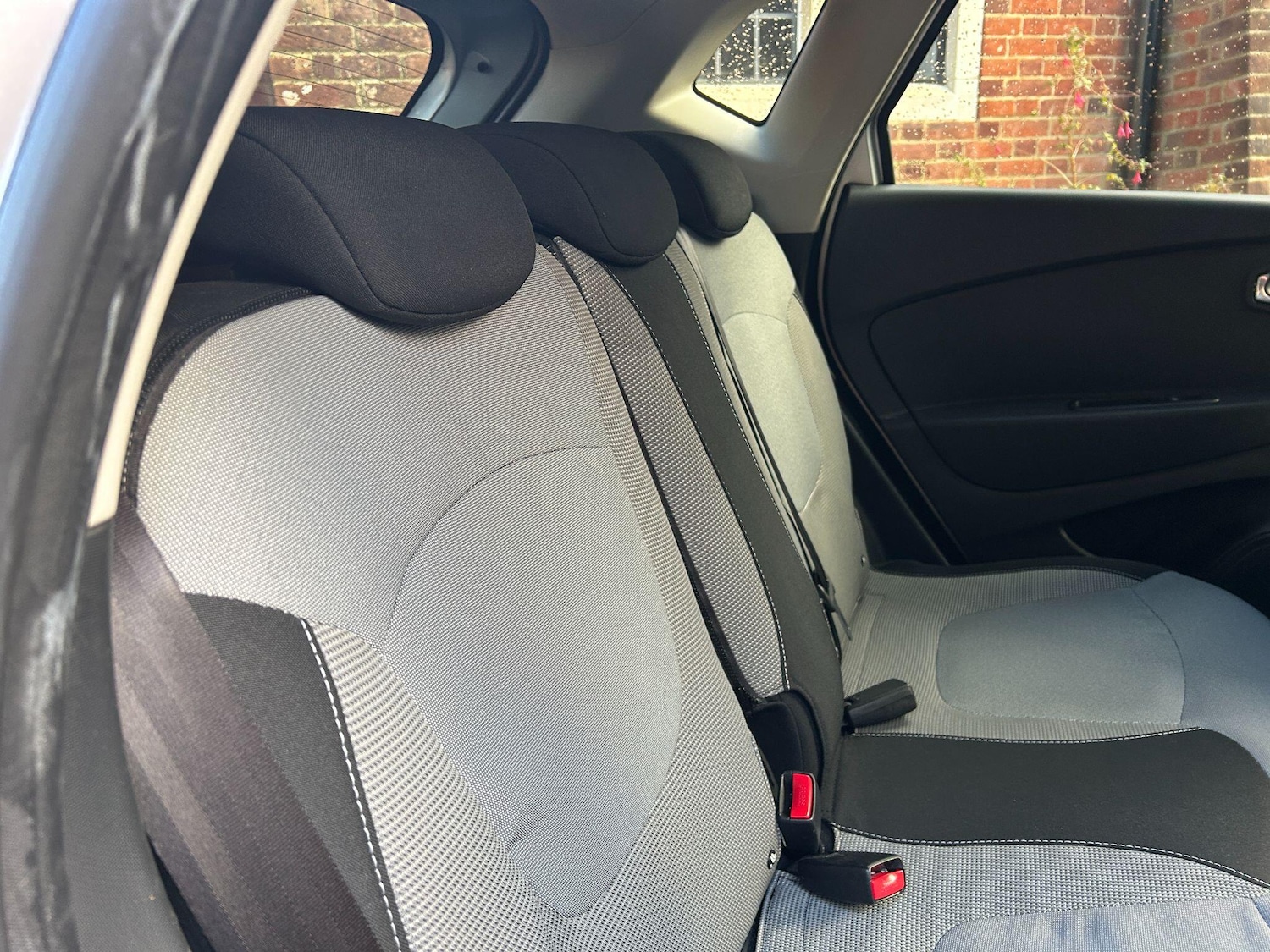 Used Renault Captur 2014 for sale - 76633768: Photo 9