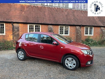 Used Dacia Sandero 2017 for sale - 77040902: Photo