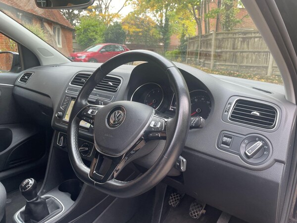 Used Volkswagen Polo 2016 for sale - 76294816: Photo 4