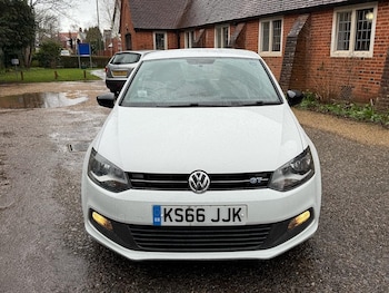 Used Volkswagen Polo 2016 for sale - 77174690: Photo