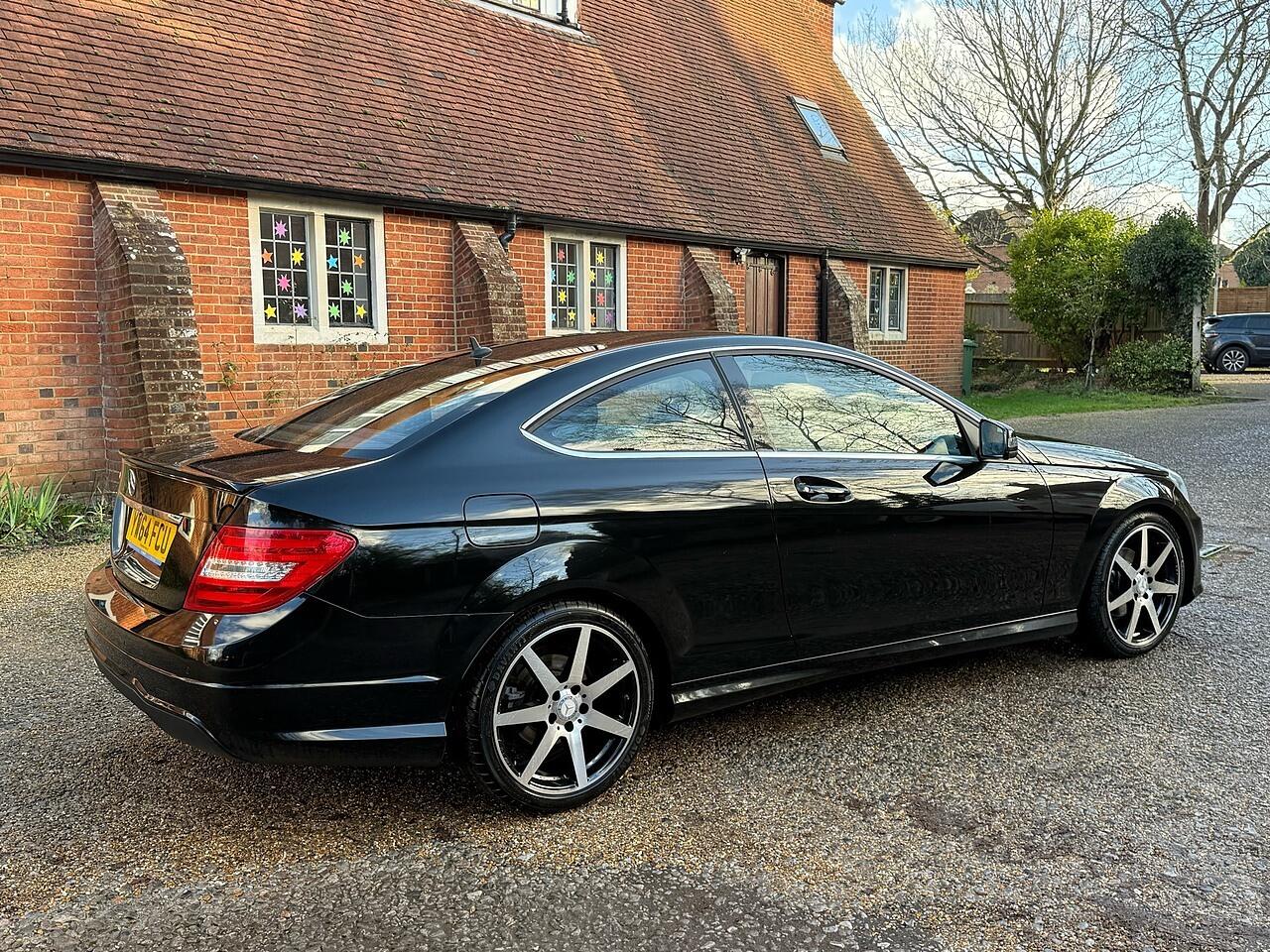 Used Mercedes-Benz C Class 2014 for sale - 77015921: Photo 11