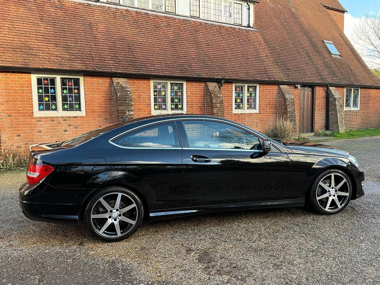 Used Mercedes-Benz C Class 2014 for sale - 77015921: Photo 12