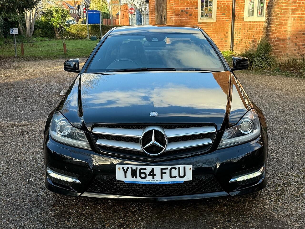 Used Mercedes-Benz C Class 2014 for sale - 77015921: Photo 4