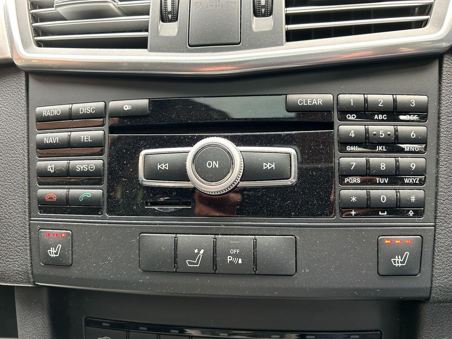 Used Mercedes-Benz E Class 2011 for sale - 76259877: Photo 18