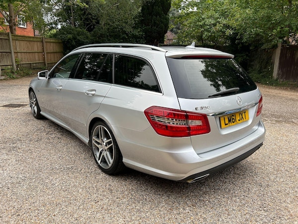 Used Mercedes-Benz E Class 2011 for sale - 76259877: Photo 19
