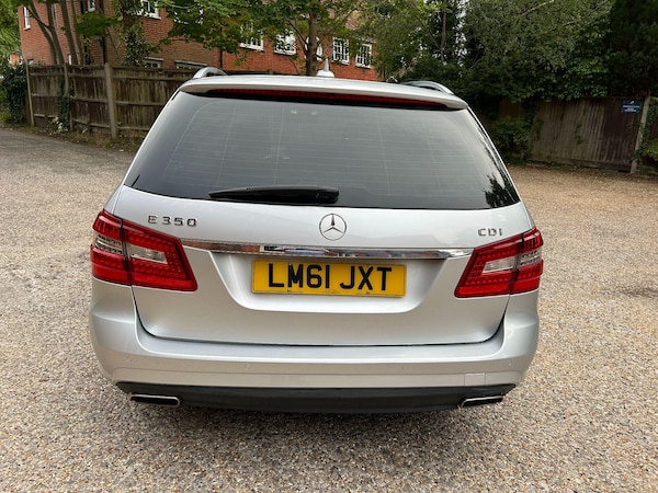 Used Mercedes-Benz E Class 2011 for sale - 76259877: Photo 20