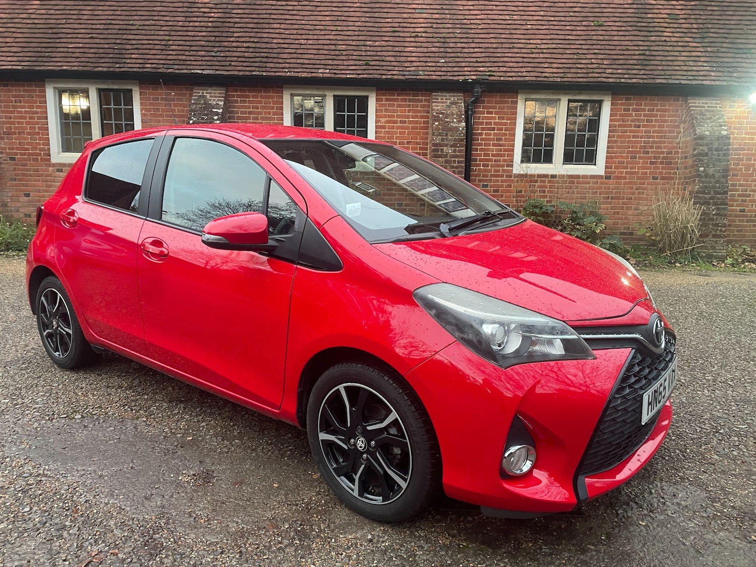 Used Toyota Yaris 2015 for sale - 76991352: Photo 17