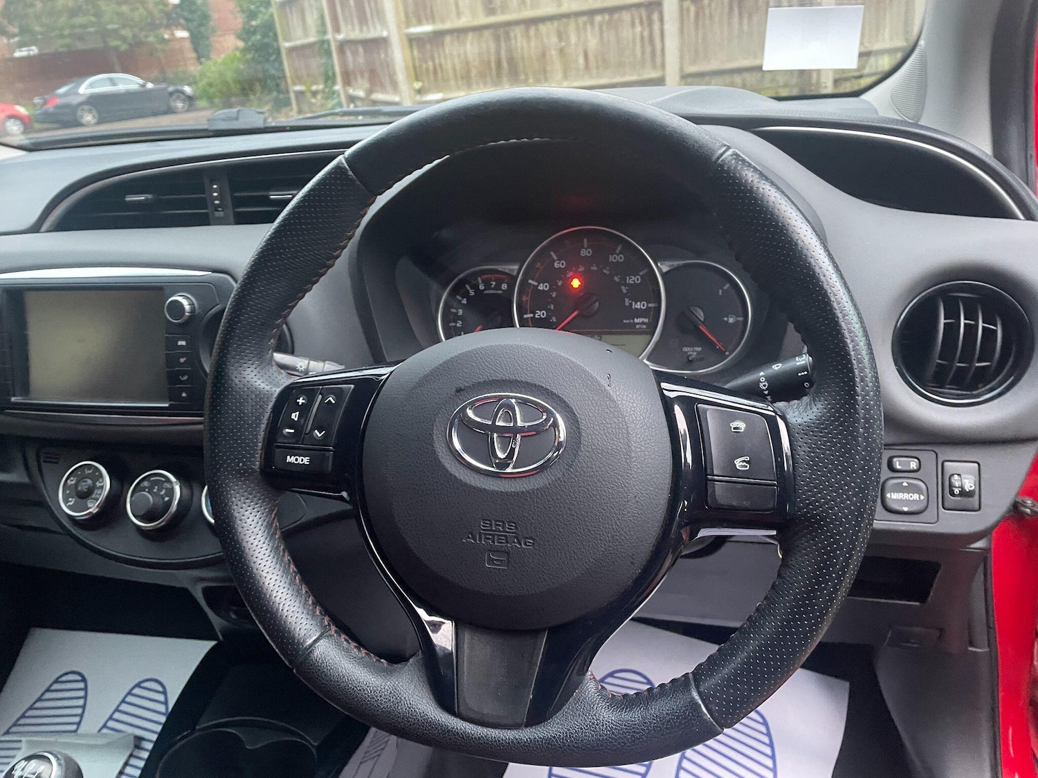 Used Toyota Yaris 2015 for sale - 76991352: Photo 6