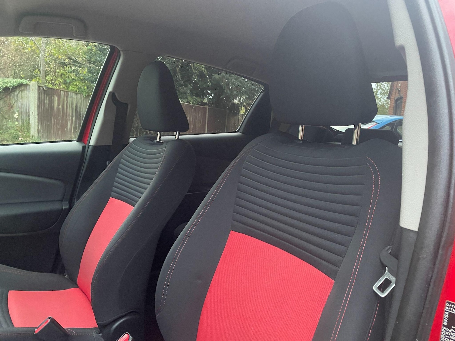 Used Toyota Yaris 2015 for sale - 76991352: Photo 8