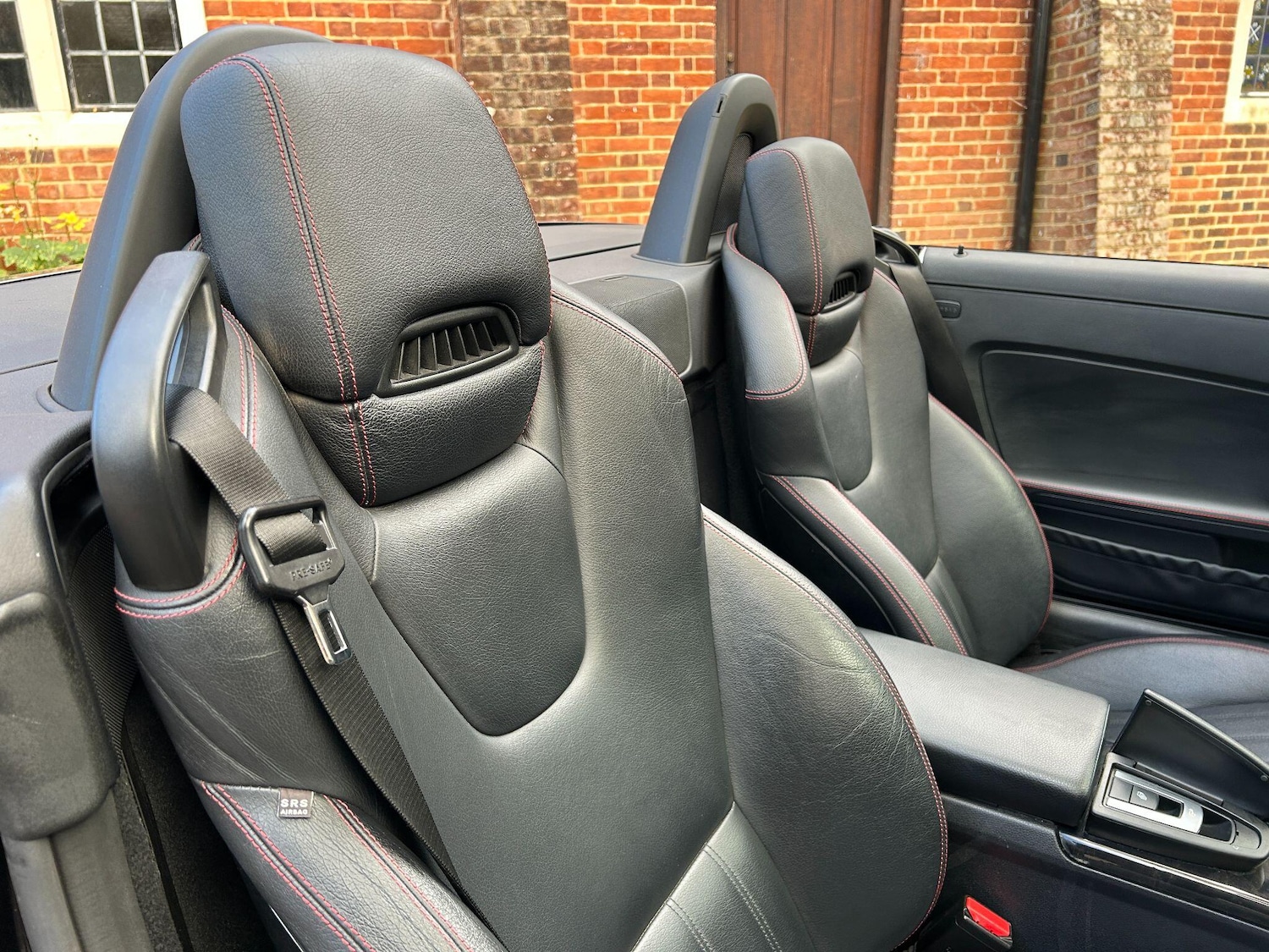 Used Mercedes-Benz SLK 2012 for sale - 76472725: Photo 7