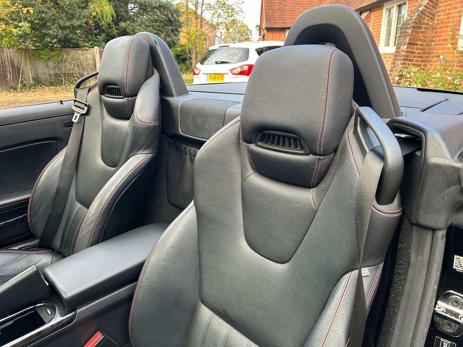 Used Mercedes-Benz SLK 2012 for sale - 76472725: Photo 8