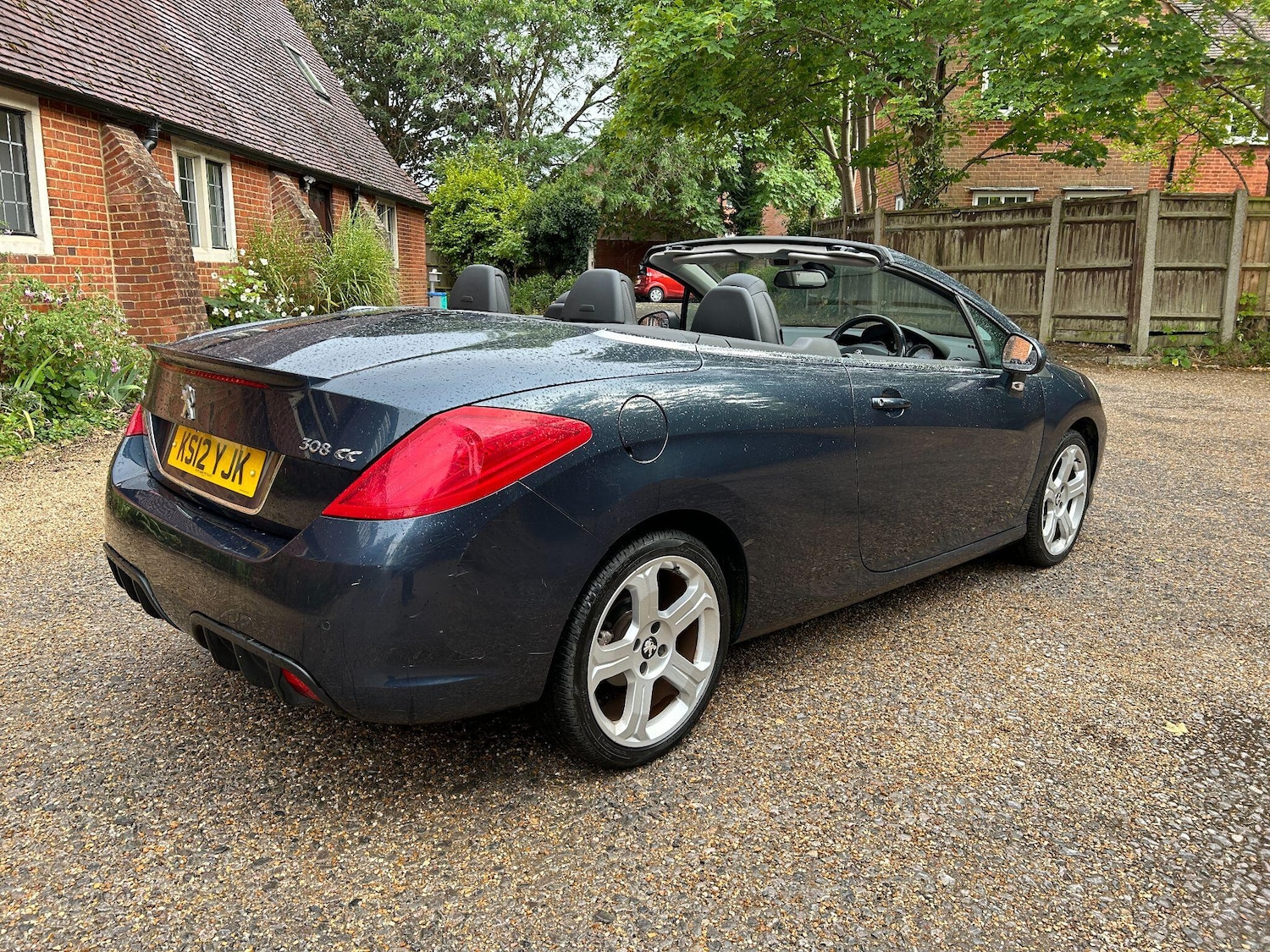 Vehicle 28