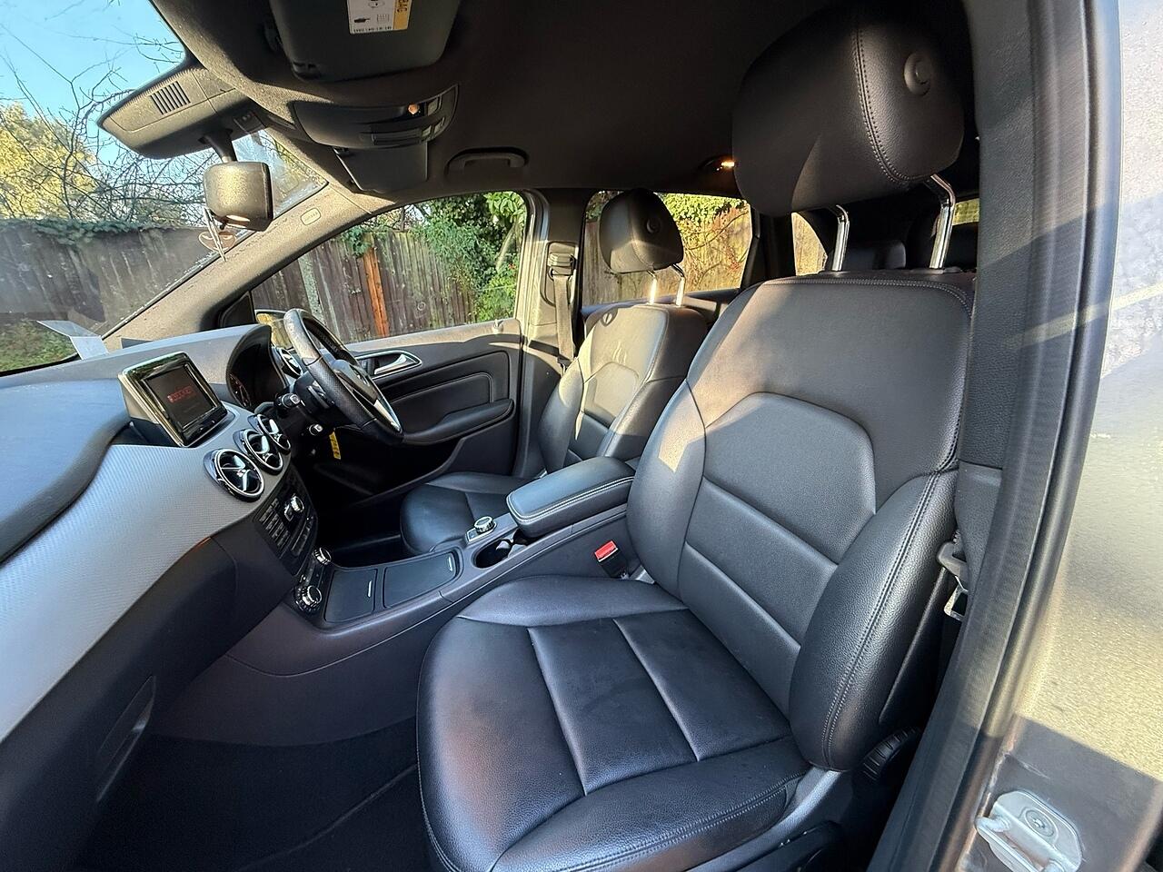 Used Mercedes-Benz B Class 2014 for sale - 77230221: Photo 15