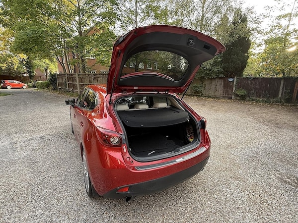 Used Mazda Mazda3 2014 for sale - 76199749: Photo 19