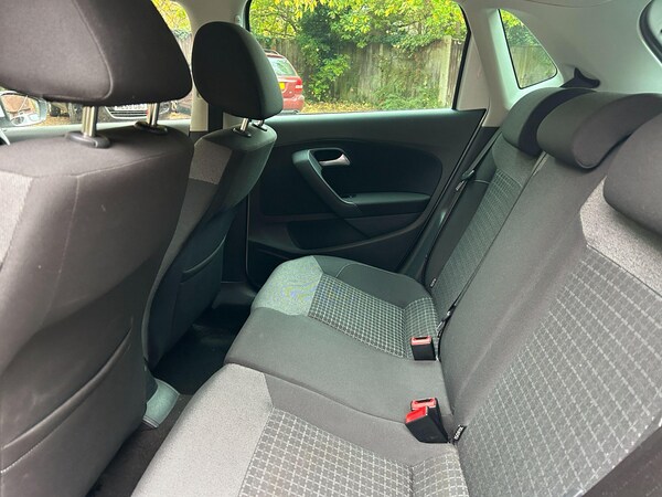 Used Volkswagen Polo 2016 for sale - 76282872: Photo 9